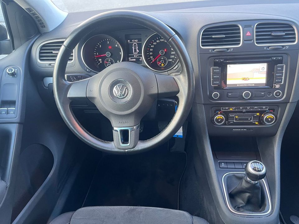 Volkswagen Golf VI Highline 4Motion/18-Zoll/Bi-Xenon/1.Hand in Erwitte