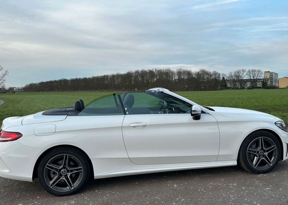 Mercedes-Benz Cabrio AMG-Line mieten, Mietwagen Auto-Abo Sport in Krefeld