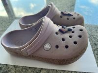 Crocs Mädchen Clogs Meerjungfrau J3 Gr. 34/35 Flieder lila Glitze Stuttgart - Mühlhausen Vorschau