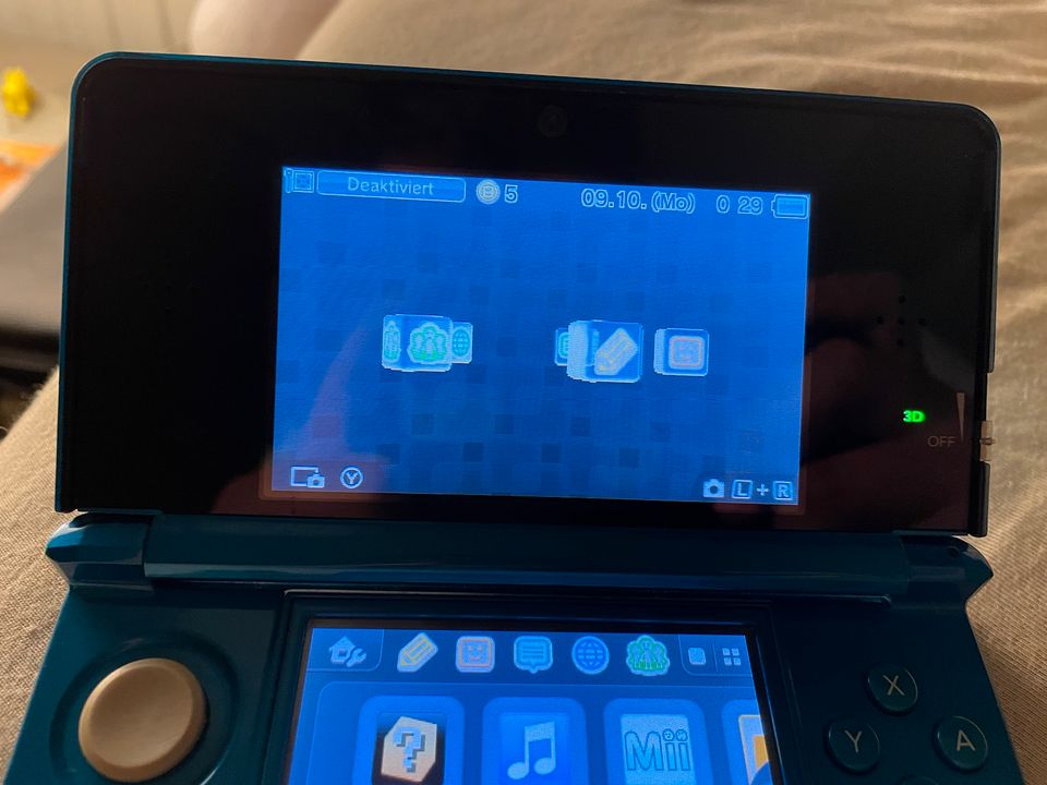 Nintendo 3DS Aqua blau in Camburg