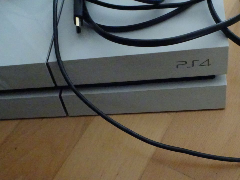 Sony Playstation 4 500GB (CUH-1116A) in Frankfurt am Main