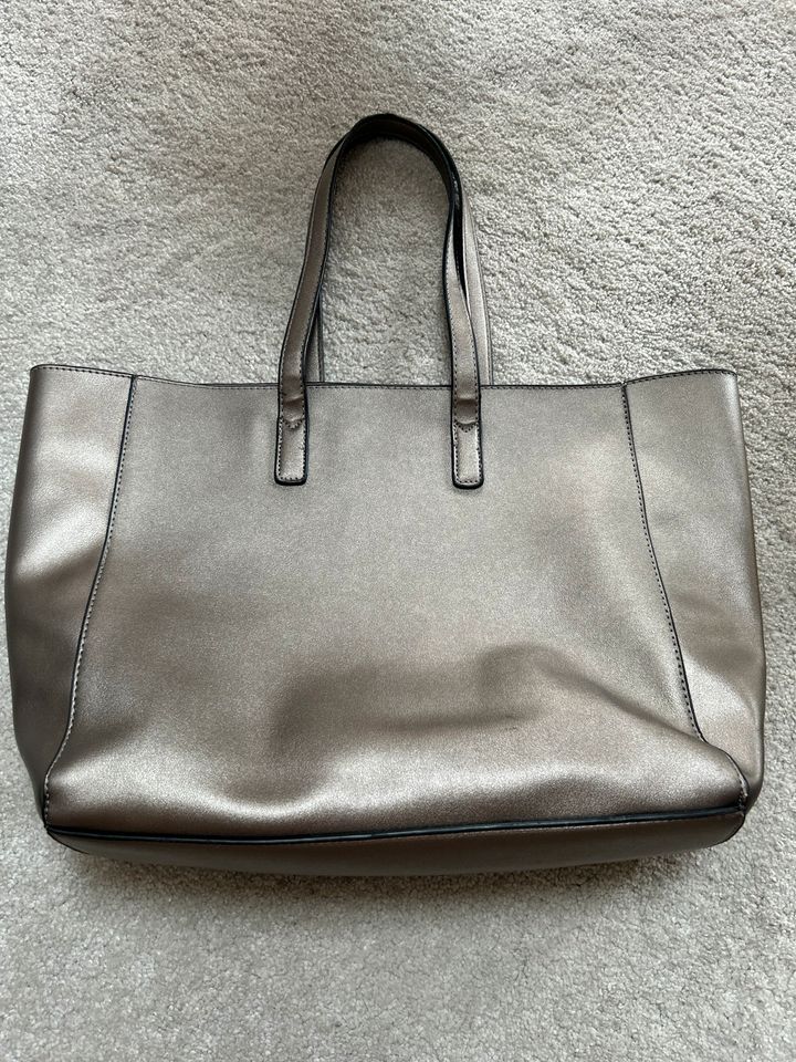 Womens Secret Handtasche Damen Tasche Shopper silber Glitzer in Dortmund