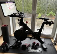 PELOTON Fitness Bike+plus viel Zubehör Matten/Schuhe/Puls- w. NEU Eimsbüttel - Hamburg Niendorf Vorschau