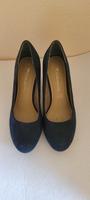 Tamaris Basic Pumps Dunkelblau Gr. 38 Absatz nur 2x getragen Kr. München - Putzbrunn Vorschau