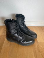 Lasocki Leder Stiefel Boots geschnürt 39 - gefüttert Nordrhein-Westfalen - Neuss Vorschau