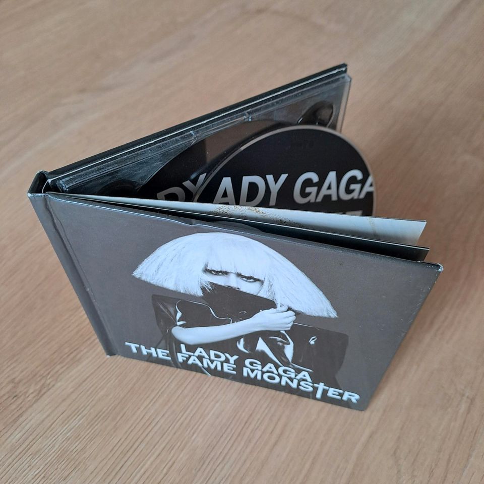 Super RARE Lady Gaga The Fame Monster Digibook in München