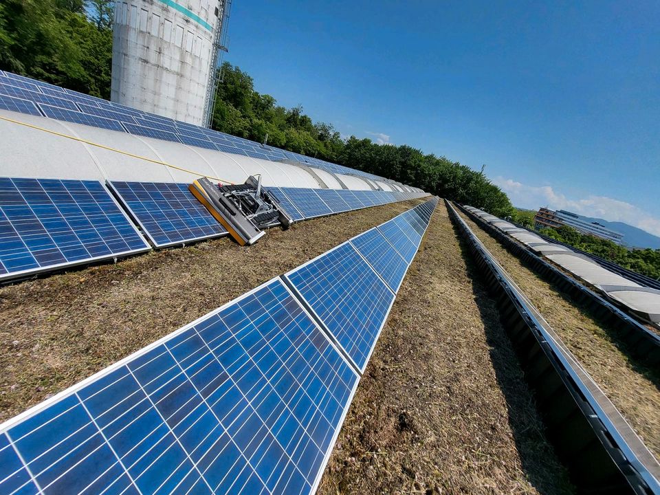 Professionelle Reinigung von Solaranlagen in Gottenheim