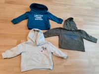 3 Hoodies Kapuzenpullis Sweatshirt Pullover Oberteile 74/80 Paket Baden-Württemberg - Köngen Vorschau