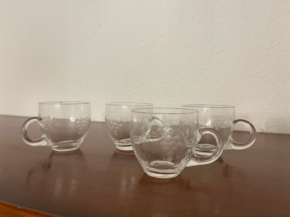 Gläser Glastassen Punschtasen Teetassen Vintage in Vellmar
