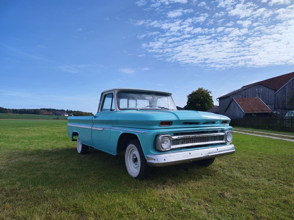 Chevy C10 Fleedside Custum PickUp aus 1964 Chevrolet V8 Oldtimer in Hemau