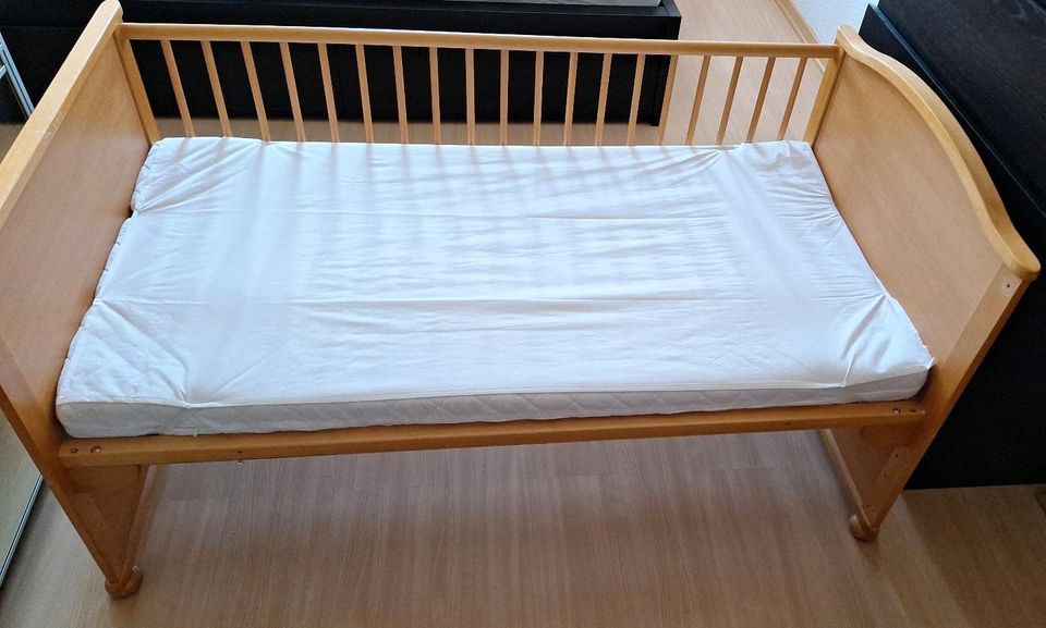 Roba Holzbett Babybett Bett Kind Holz inkl.Matratze 70x140cm in Jena