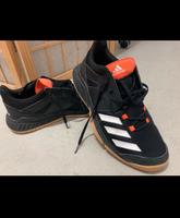 ADIDAS Hallen Sportschuhe 44,5 neuwertig Bayern - Wertingen Vorschau