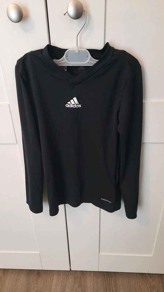 Kleidungspaket Gr.134/140 Junge Adidas Ralph Lauren H&M Joggingho in Düsseldorf