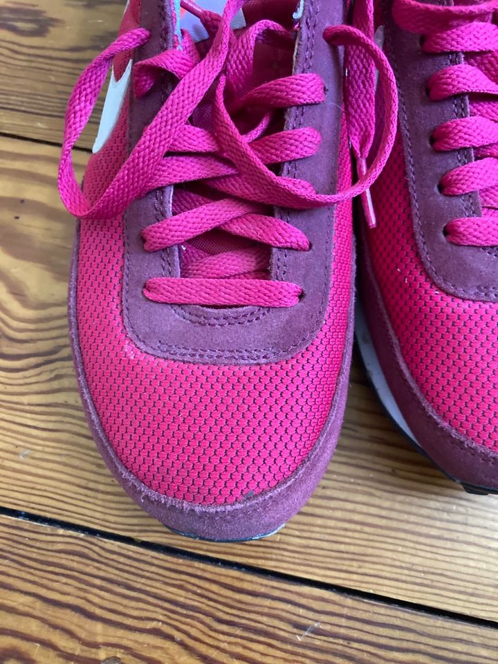 Nike Sneaker 39 Pink in Deidesheim