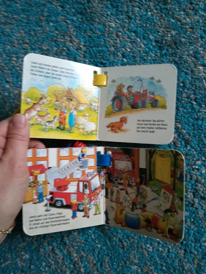 Kinderwagenbuch Carlsen Conni Feuerwehr. Pappbilderbuch in Möhrendorf