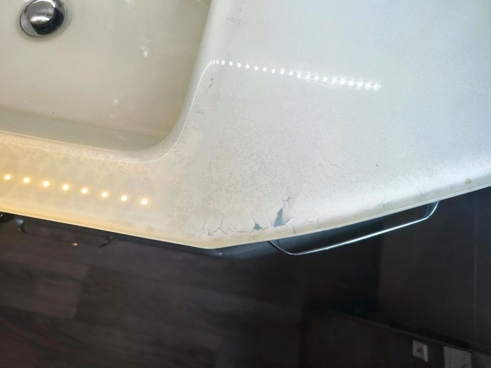 Kleiner defekt Waschtisch Waschbecken Hansgrohe Grohe Badezimmer in Bottrop