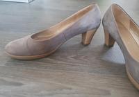 Pumps Gr 6 Gabor taupe Wildleder Absatzschuh Leipzig - Gohlis-Nord Vorschau