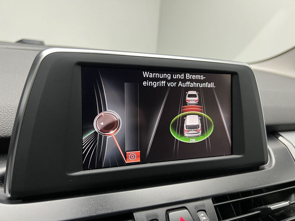 BMW 218 Gran Tourer LED|DAB|NAVI|Historie| in Radevormwald