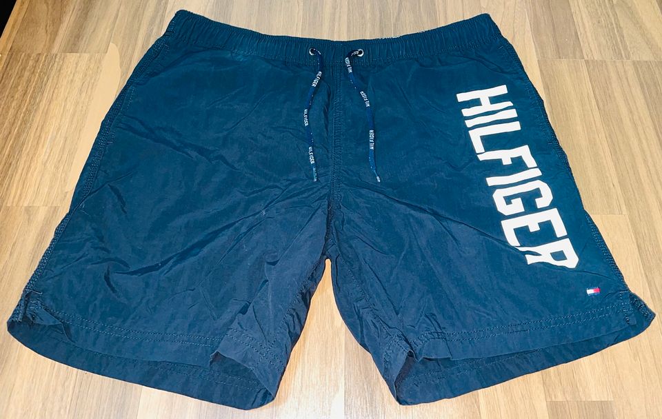 Tommy Hilfiger Badehose Schwarz  Gr. M in Dortmund