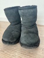 UGG Boots Winterstiefel schwarz 33,5 Hessen - Wetzlar Vorschau