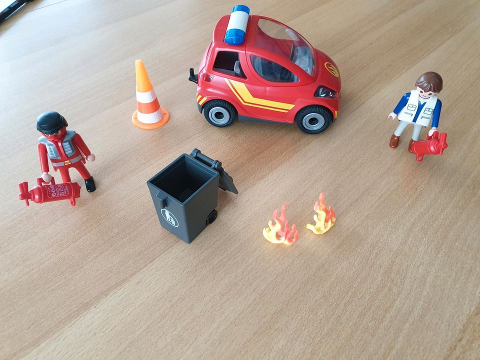 Feuerwehr Auto mit Zubehör von Playmobil in Schwanewede