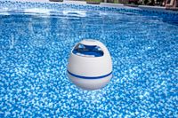 Flowclear™ schwimmender LED-Bluetooth-Lautsprecher  Pool Nordrhein-Westfalen - Grevenbroich Vorschau