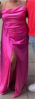 Pinkes Abendkleid Niedersachsen - Moormerland Vorschau