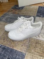 Nike Schuhe Kr. München - Ottobrunn Vorschau