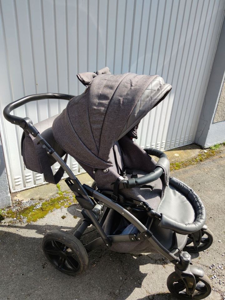 Kinderwagen + Babyschale + Sportsitz + MaxiCosi babyschale in Hattingen