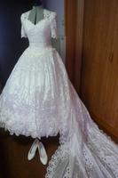 Brautkleid mit Reifrock , Schleppe und Pumps aus Echtleder Hessen - Eschwege Vorschau
