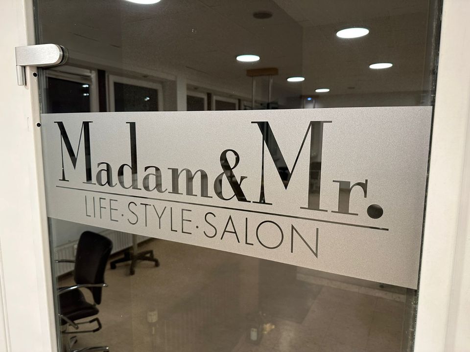 Friseur/Friseurin gesucht - für Madam&Mr. -Life-Style-Salon Mölln in Mölln