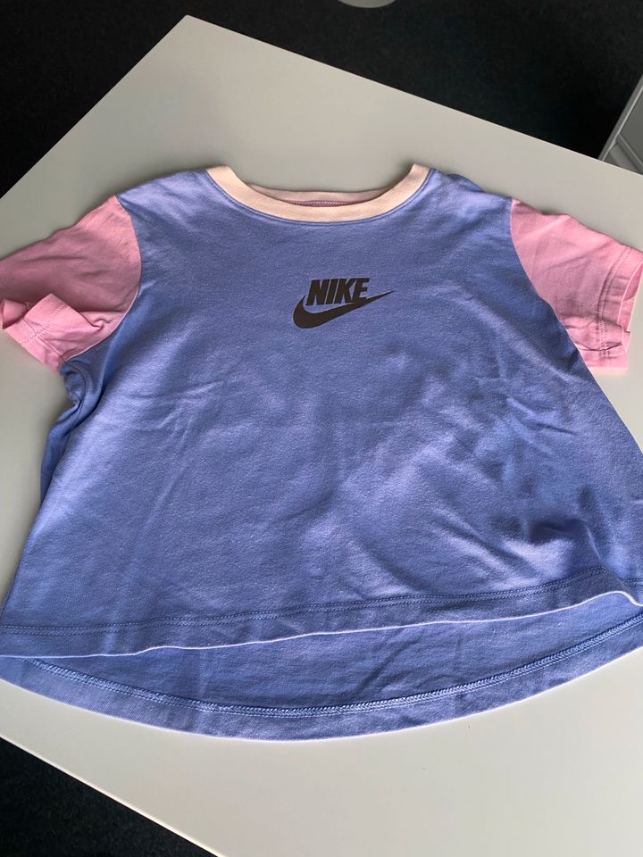 neues Nike Mädchen T-Shirt, Gr. M (137-146)  Farbe Flieder/Rosa in Reutlingen