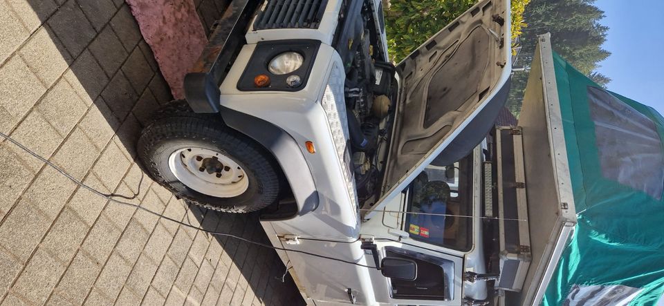 Land Rover Defender 130 CC in Trochtelfingen