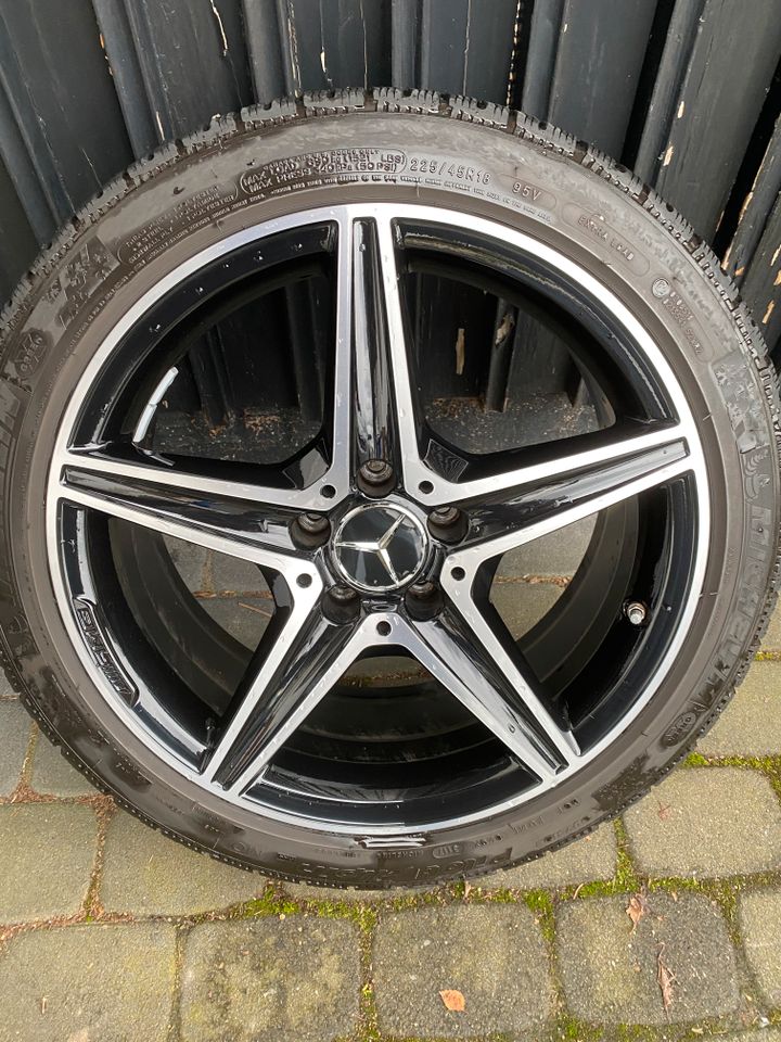 Originale AMG Mercedes Benz C43 Winterräder 18 Zoll Felgen Winter in Düsseldorf