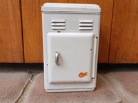 Antiker Puppenhaus Blech Kühlschrank: Efzet_made in DDR_aus 1960 Sachsen-Anhalt - Thale Vorschau
