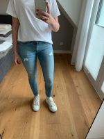 Mango Skinny Jeans mit Löchern Gr. 36 Niedersachsen - Pattensen Vorschau