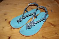 Oca Loca Sandalen Zehentrenner Zehenteiler Gr. 37 Blau Strass Nordrhein-Westfalen - Balve Vorschau