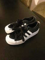 Adidas Schuhe Sneaker Nordrhein-Westfalen - Mönchengladbach Vorschau