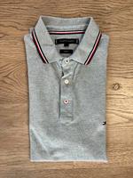 Tommy Hilfiger Polohemd Poloshirt Polo Gr. L grau Essen - Essen-Stadtmitte Vorschau
