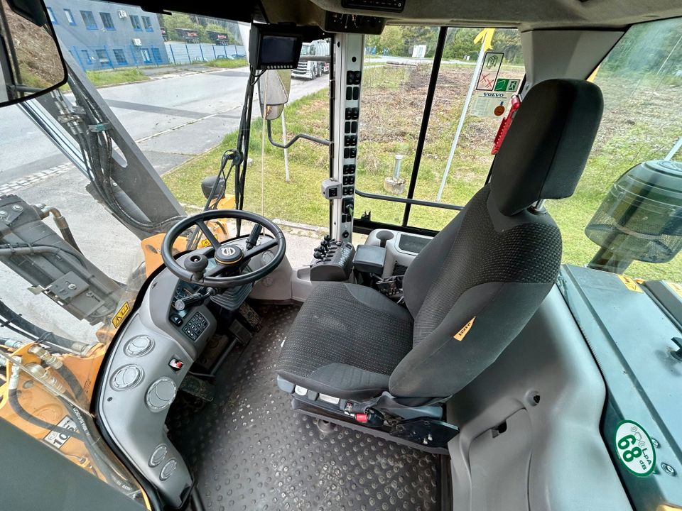 Volvo L90H 17,3t Radlader - 2020 / 9.500h in Amberg