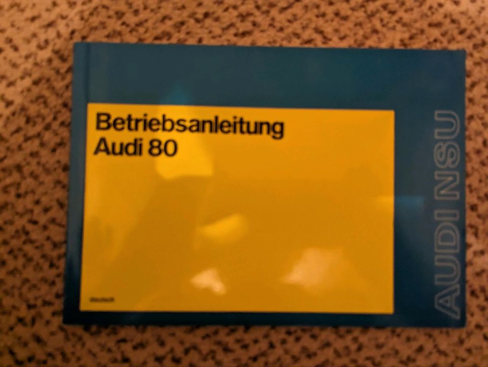 Verschiedene ältere Betriebs- und Bedienungsanleitungen von VW in Heuzert