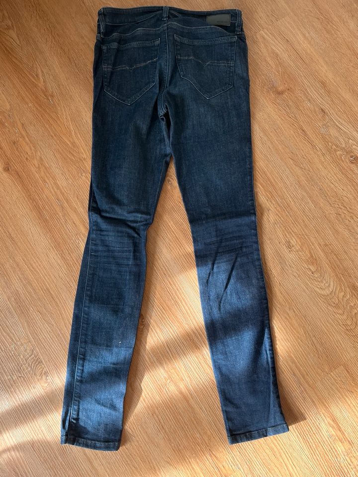 Diesel Damen Jeans blau 27/30 Skinzee wenig getragen in Paderborn