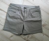 Shorts Gr. 38 grau-Top Zustand Sachsen - Jahnsdorf Vorschau
