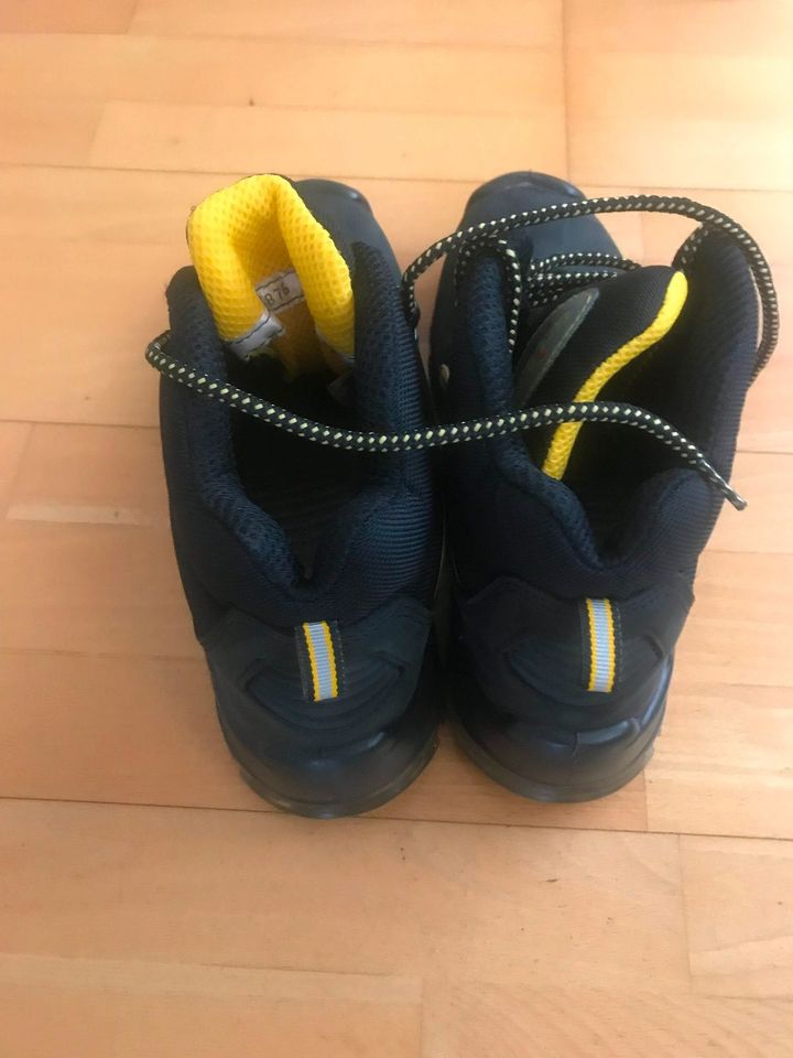 Wica Schnürstiefel / Arbeitsschuh Comfort Gr. 43 in Berngau