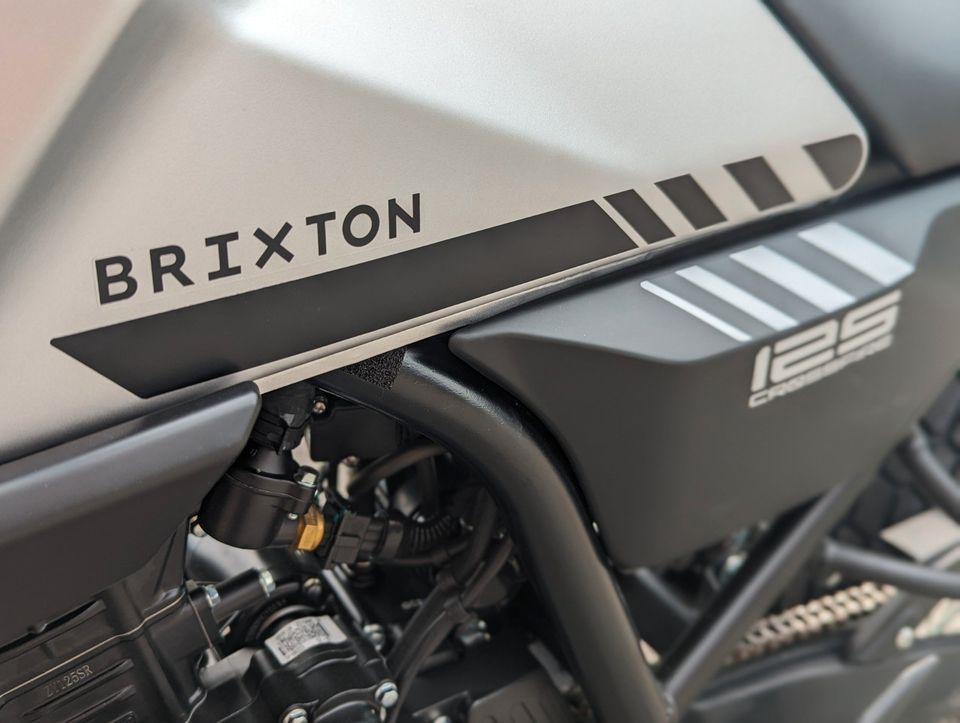 AKTION !! Brixton Crossfire 125 LC Bullet Silver // 15PS + ABS in Celle