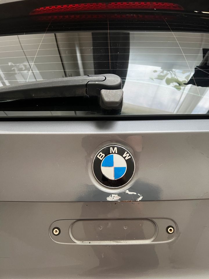 BMW 3er e91 Facelift LCI Heckklappe Kofferraumdeckel Spacegrau in Sarstedt