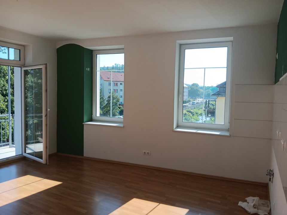 #Helle 2 Zimmer WE mit Balkon+Wanne+Wohnküche! #DD45a/re in Freital
