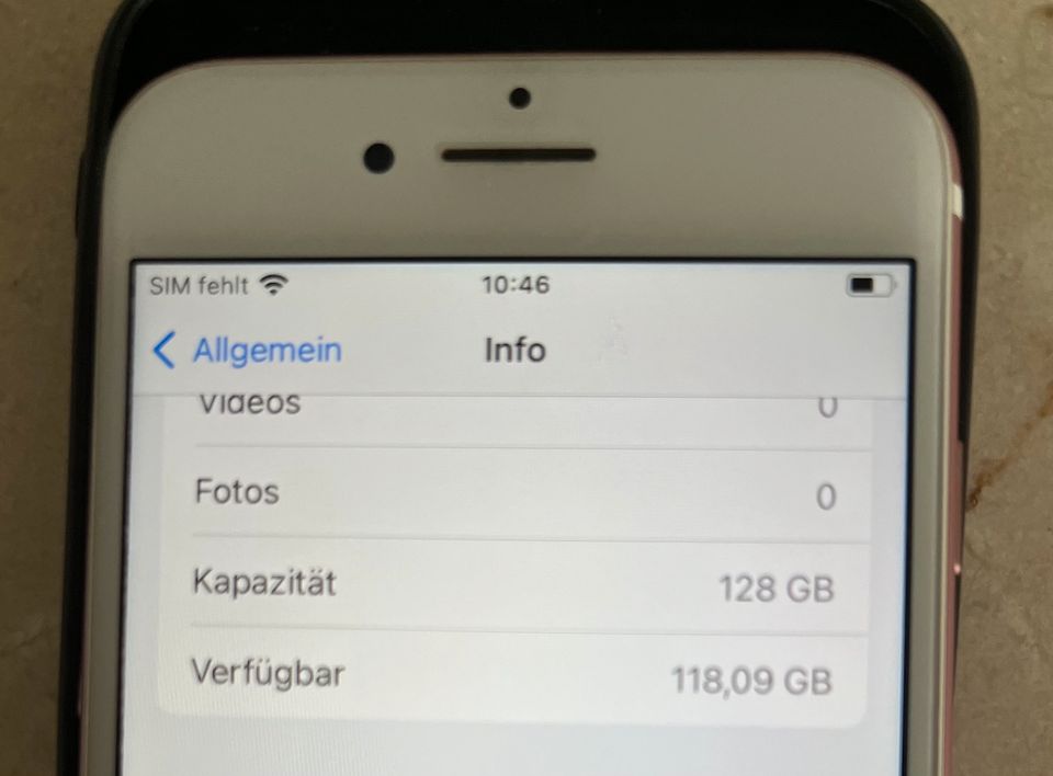 iPhone 7 128GB rosé mit Hülle und Panzerglasfolien in Düsseldorf