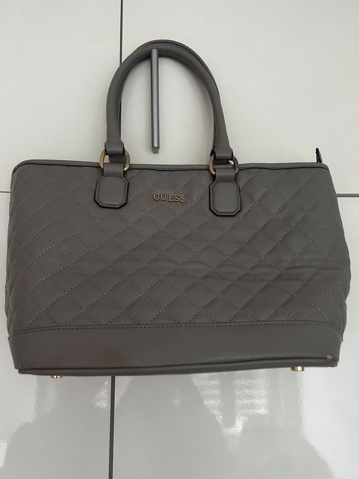 Michael Kors Tasche in Hamburg