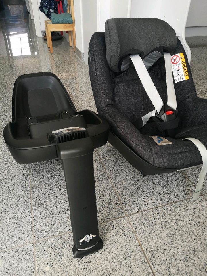 Maxi Cosi I-Size Reboarder mit Isofix-Base in Unterhaching